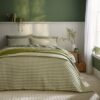 Portloe Woven Quilted Bedspread