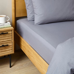 Soft & Easycare 28cm Fitted Sheet Soft & Easycare 28cm Fitted Sheet