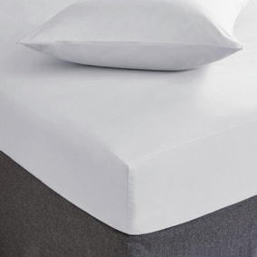 Soft & Easycare 28cm Fitted Sheet Soft & Easycare 28cm Fitted Sheet