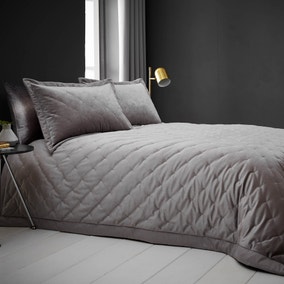 Valentina Velvet Quilted Bedspread